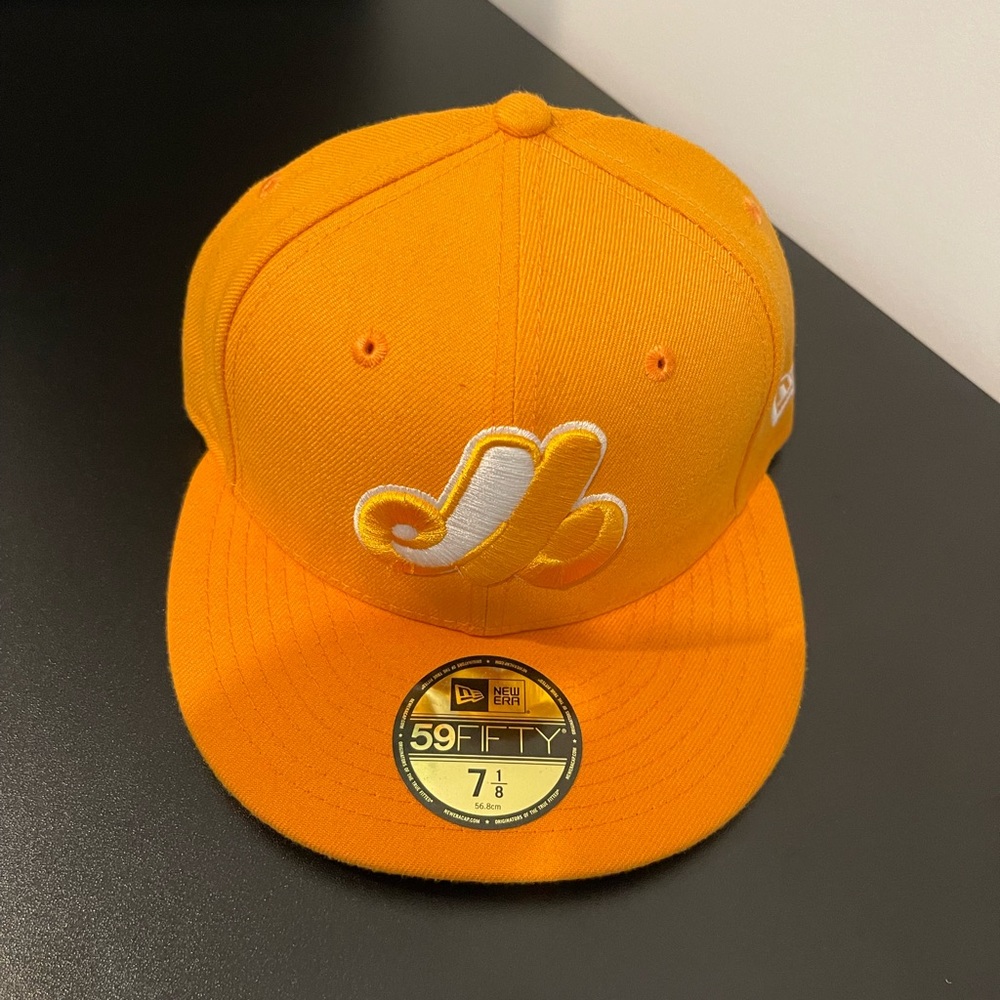 7 1/8 Fitted like a Tangerine yellow/orange